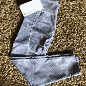 NWT Fabletics cropped leggings!
